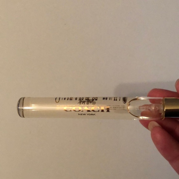 Coach - Picture 2 of 4